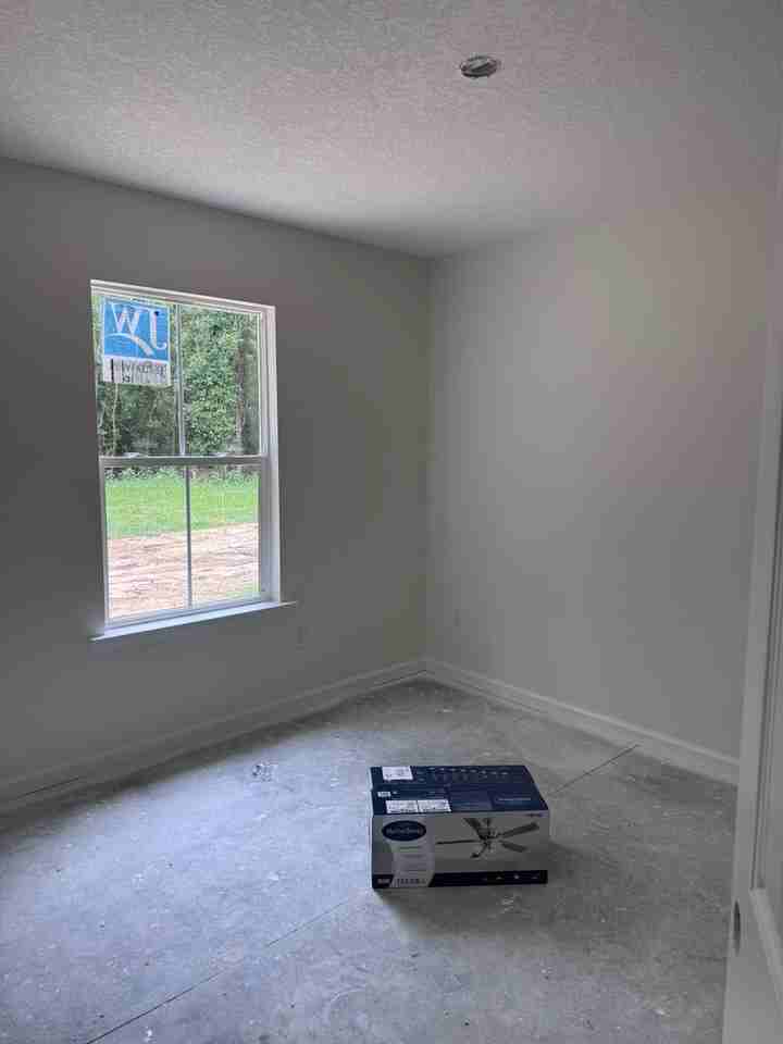 165 Arabian Ln - Photo 4 of 17