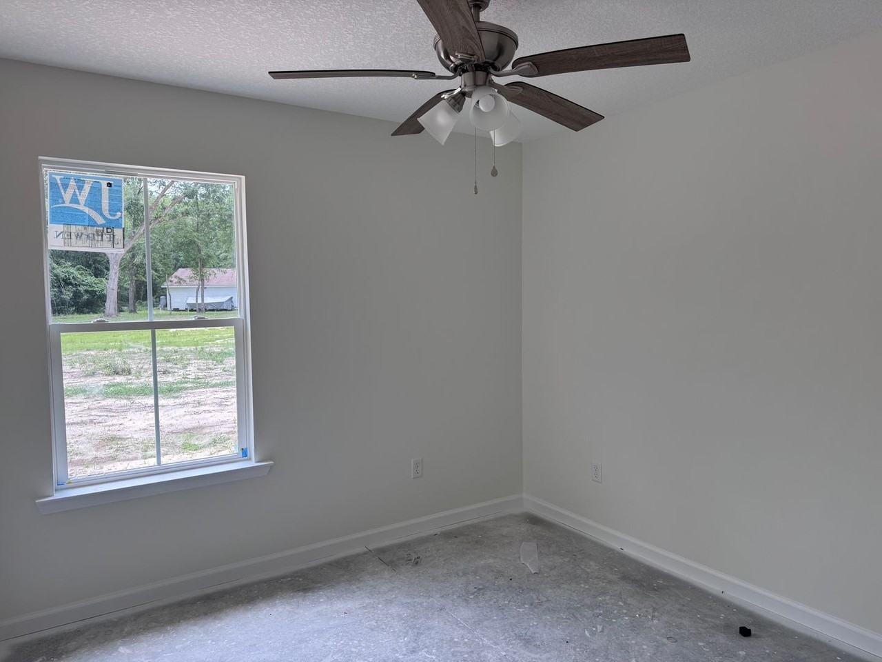 165 Arabian Ln - Photo 7 of 17