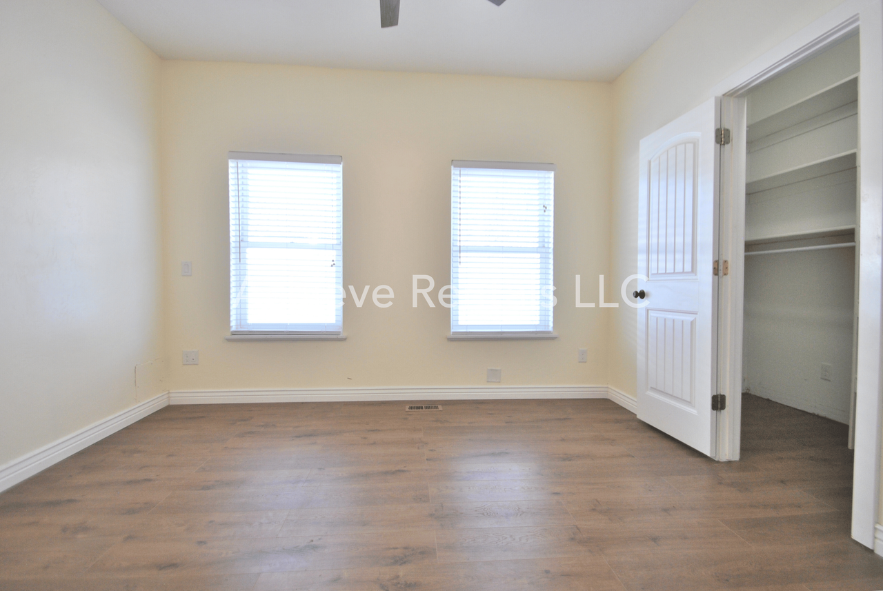 47 S 2nd E - Photo 6 of 11