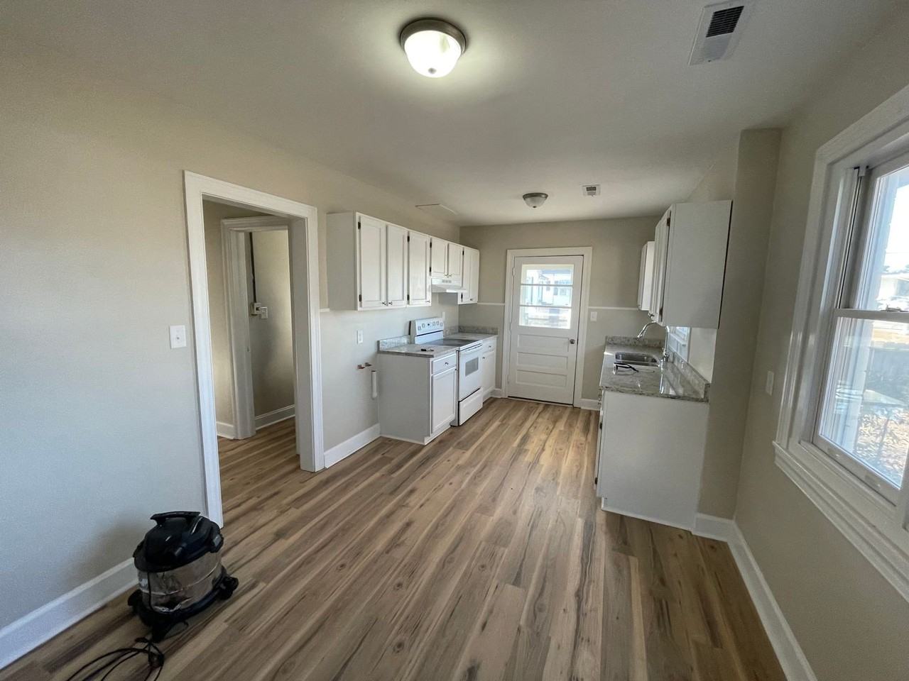 108 N Saratoga St - Photo 7 of 21