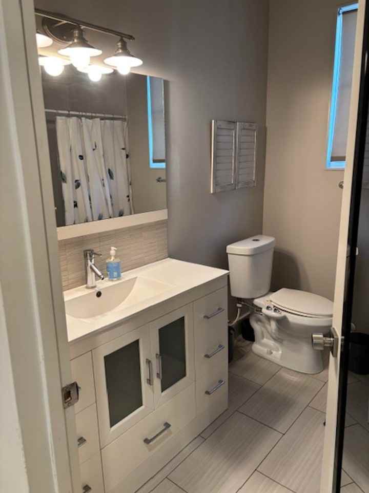 714 E Victory Dr - Photo 7 of 11