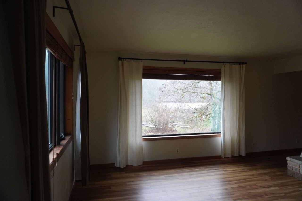 5716 Alki Rd - Photo 2 of 28