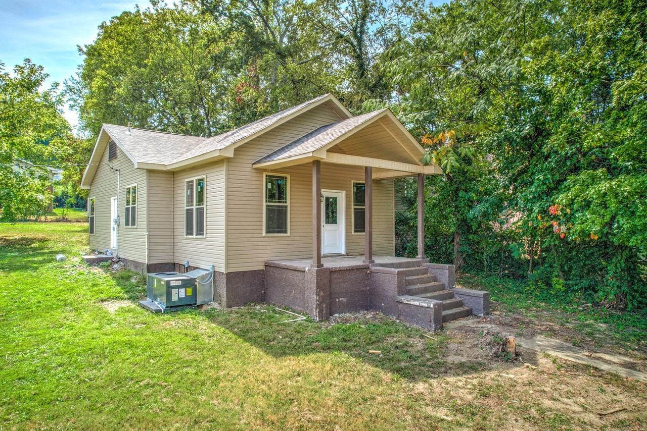 3744 Ivy Ave - Photo 2 of 23