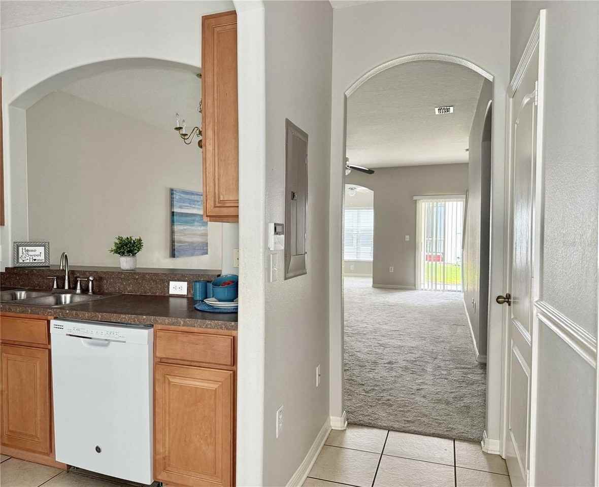 3506 High Hampton Cir - Photo 2 of 39