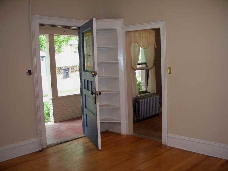 Clarke St Triplex - Photo 3 of 24