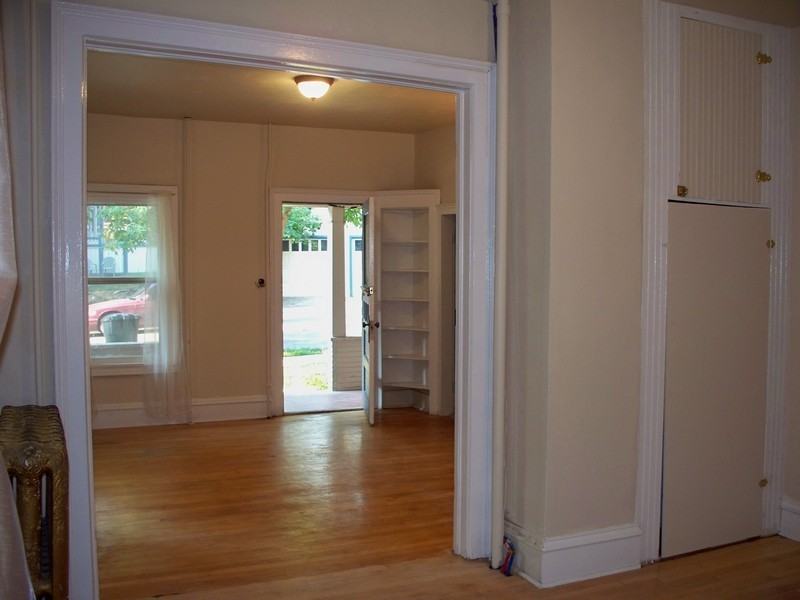 Clarke St Triplex - Photo 4 of 24