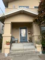 featured image of 1208 Hampel St