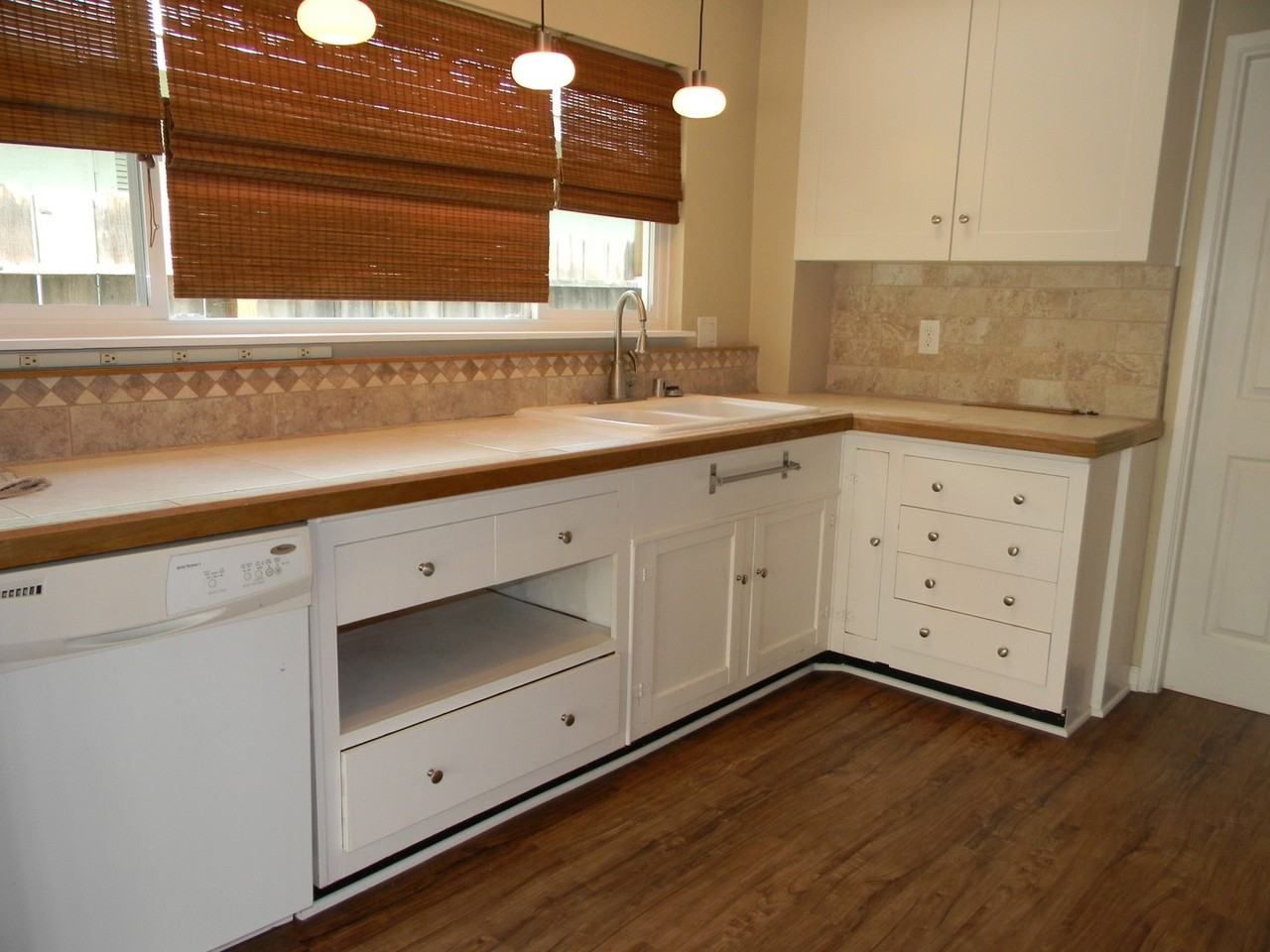 352 S Pine St - Photo 6 of 28