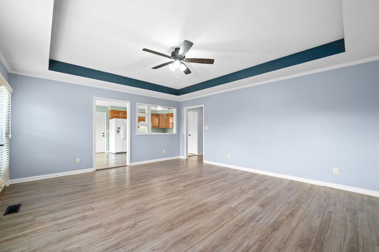 3313 Carrie Dr - Photo 7 of 30