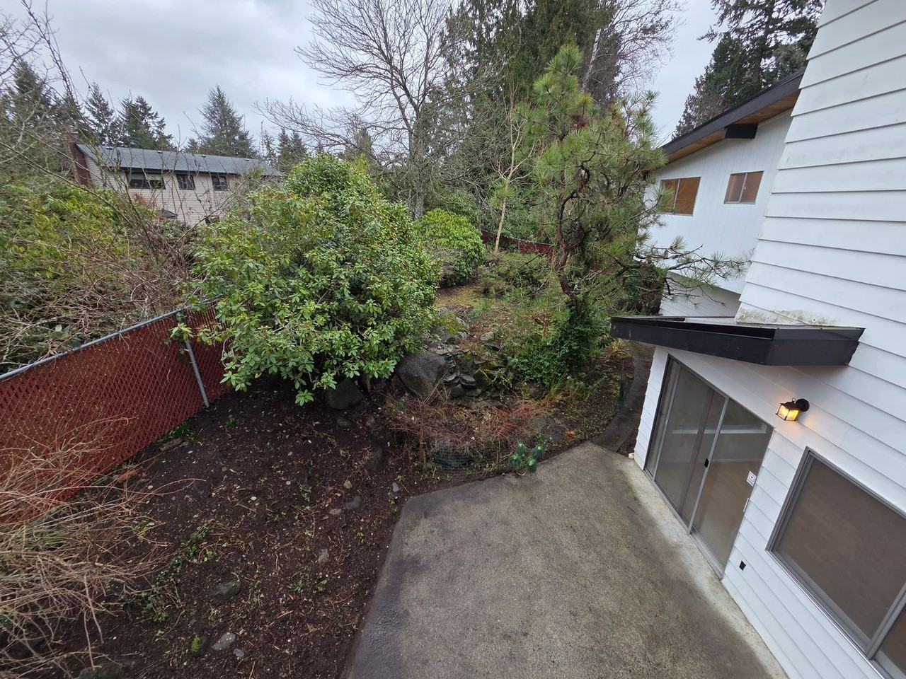 2136 N 187th St - Photo 4 of 48