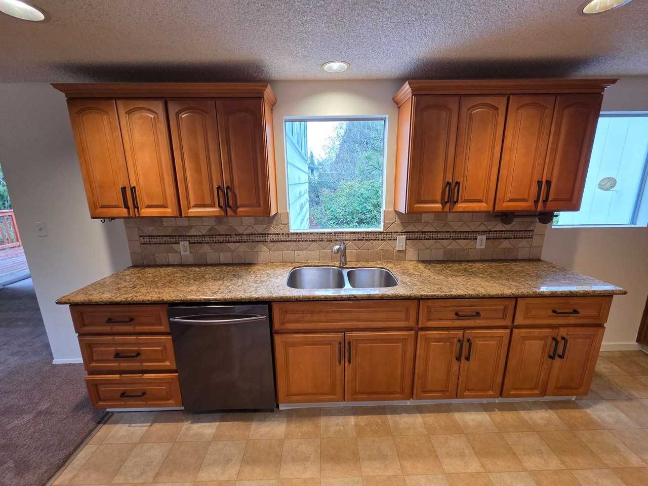 2136 N 187th St - Photo 6 of 48