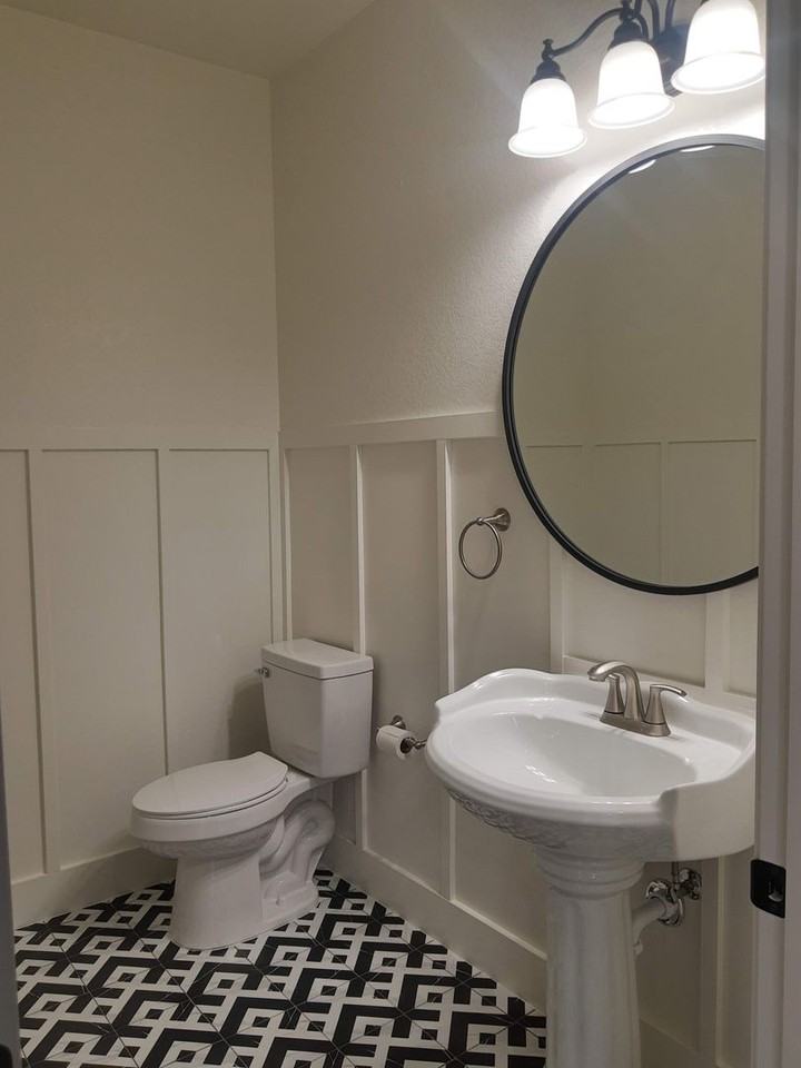 1839 Lois St - Photo 4 of 23