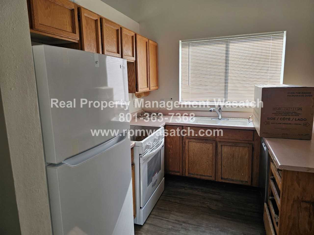 3492 W Cannon Creek Cir - Photo 3 of 37