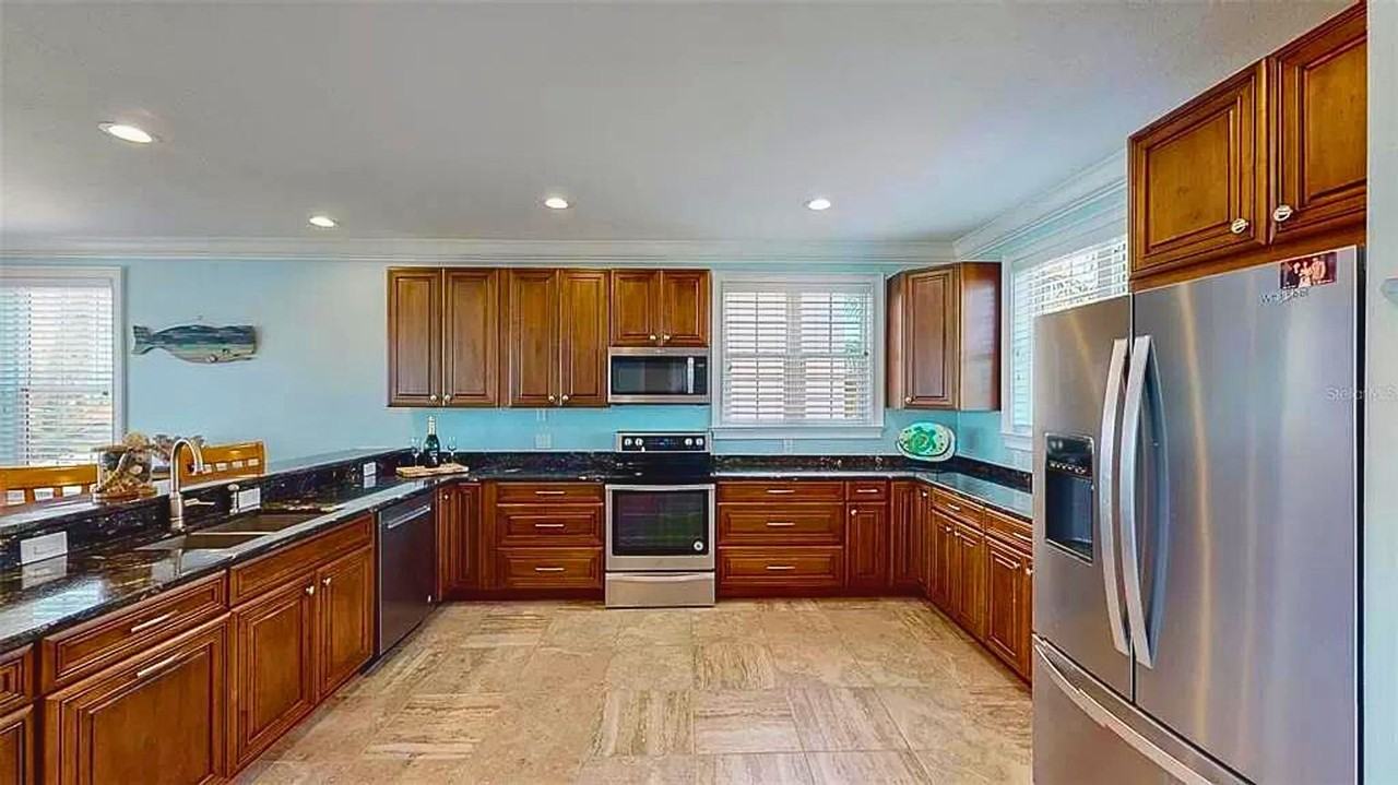 468 137th Avenue Cir - Photo 7 of 20