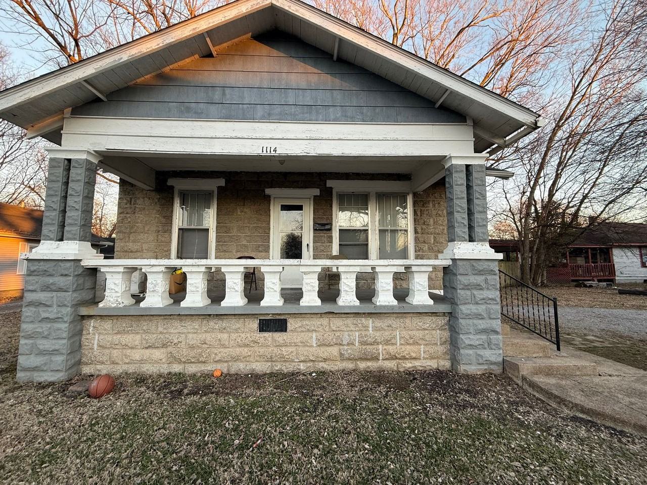 1114 Olive St - Photo 2 of 17