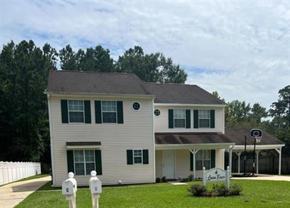 4 Laura Dr. - Photo 1 of 1