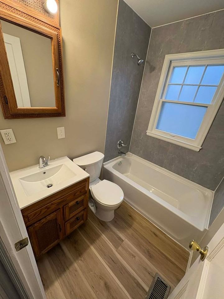 2502 S Mead St - Photo 4 of 5