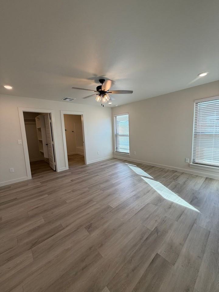 2909 Harvest Ave - Photo 7 of 15