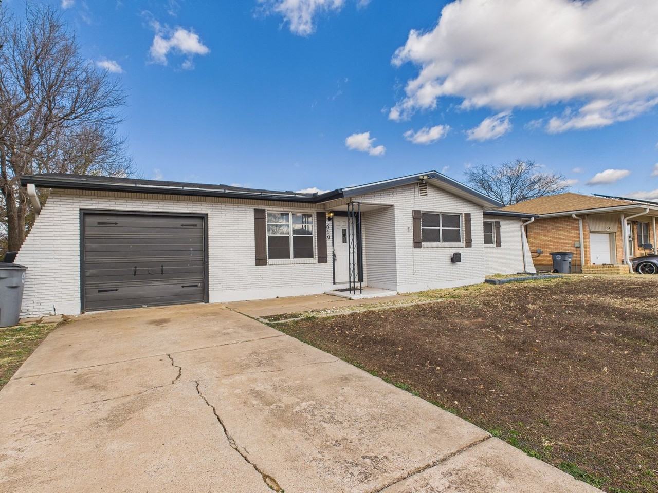 619 Sw 45th St - Photo 3 of 27