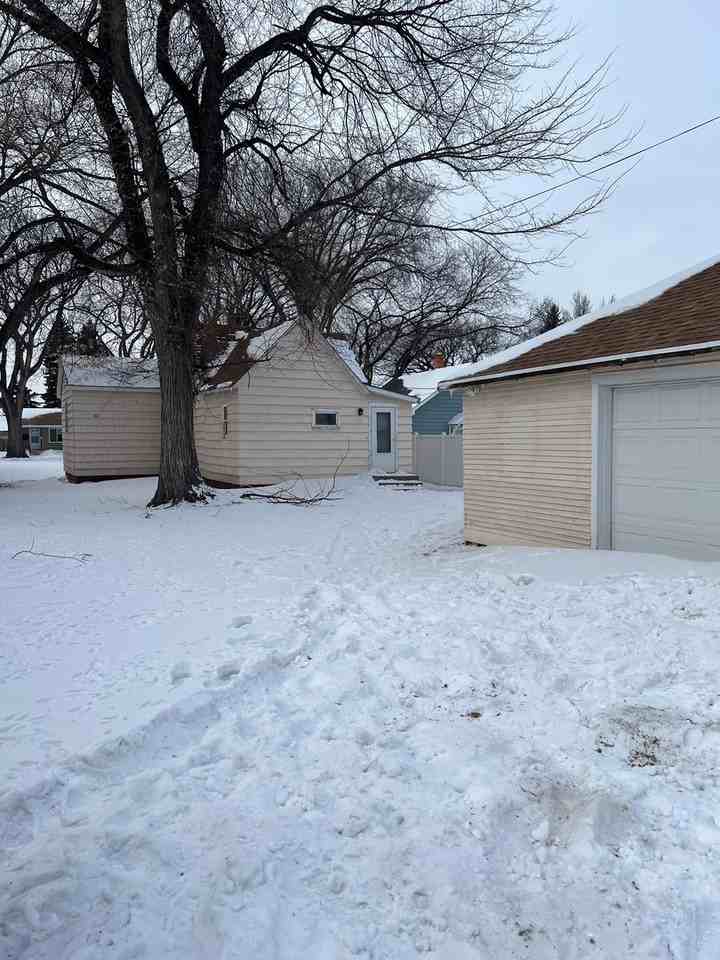 517 S 9th St - Photo 3 of 19