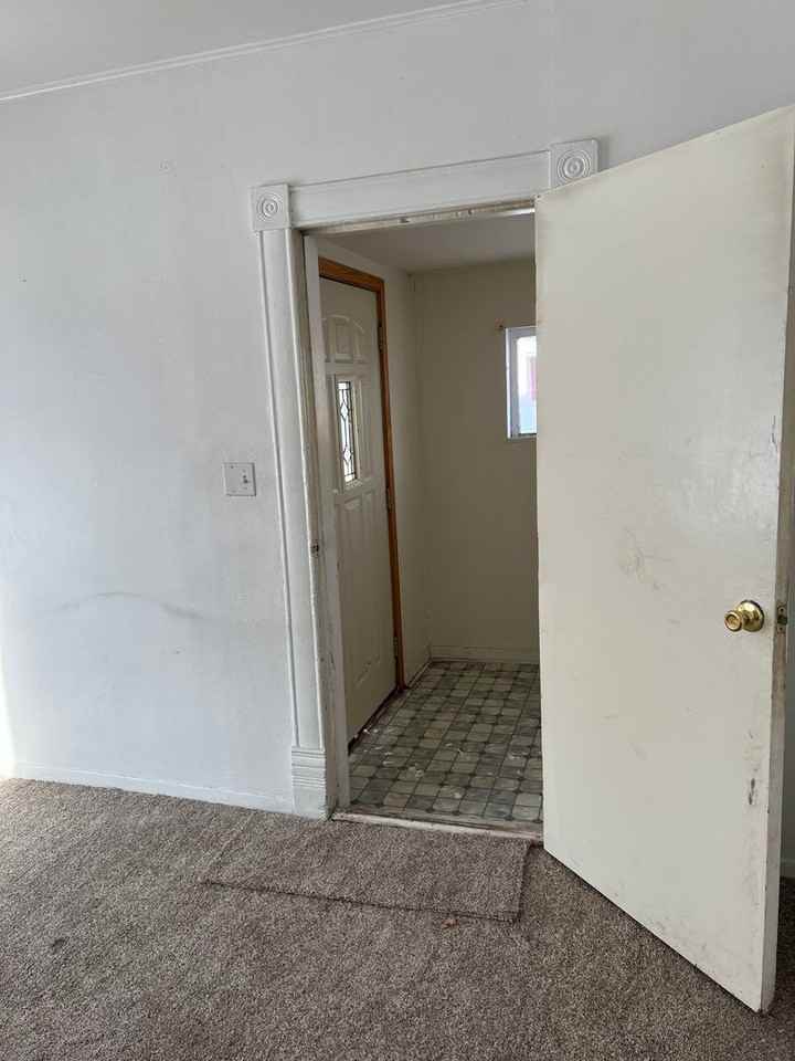 517 S 9th St - Photo 5 of 19