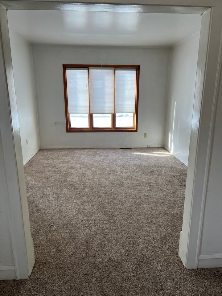 517 S 9th St - Photo 7 of 19