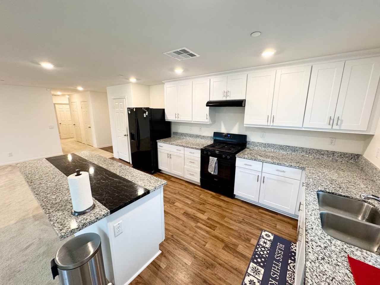 2061 E Donatello St - Photo 7 of 30