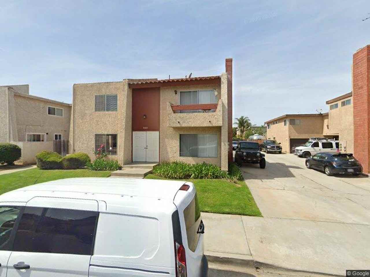 16811 Hoskins Ln - Photo 3 of 13