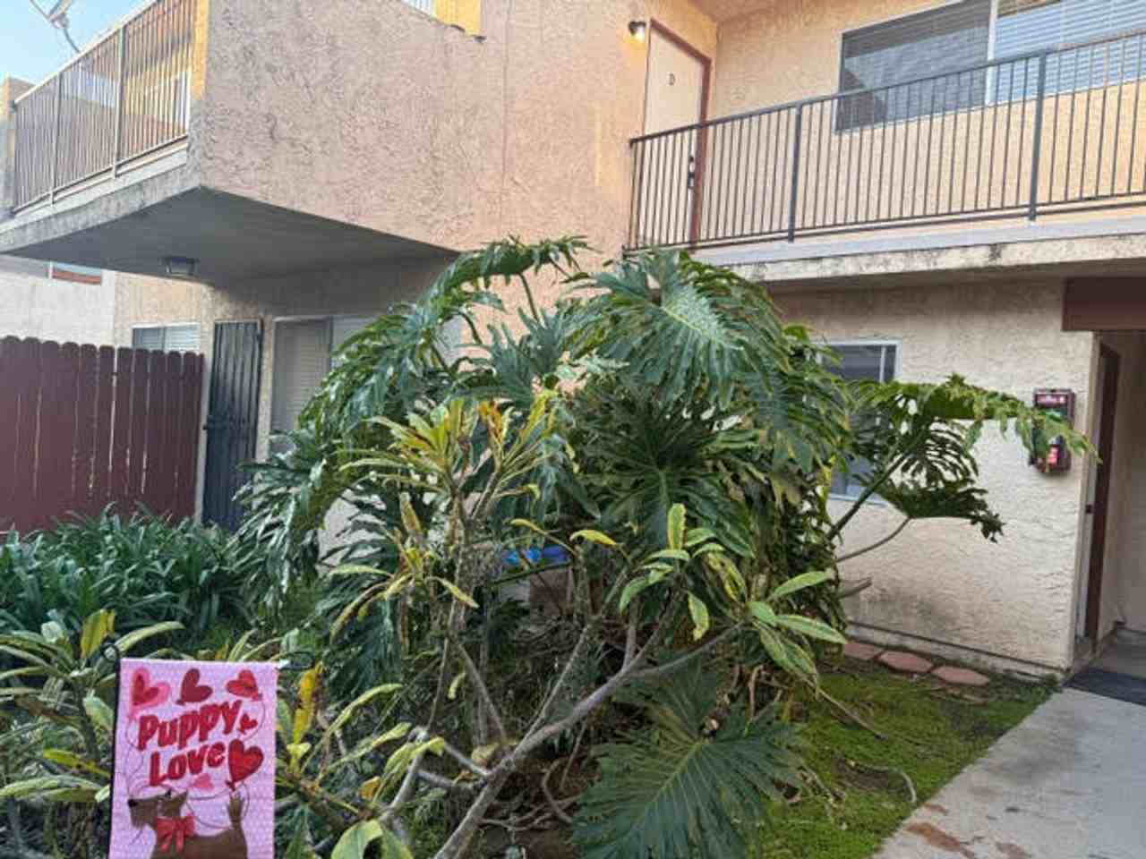 16811 Hoskins Ln - Photo 4 of 13