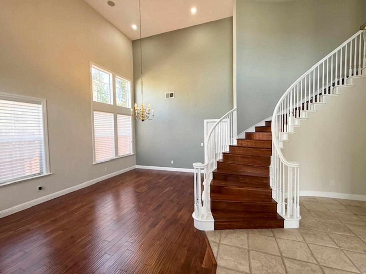 567 Montori Ct - Photo 2 of 18