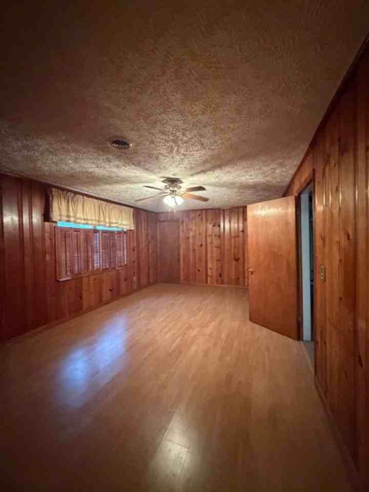 1701 Westside Dr - Photo 7 of 36