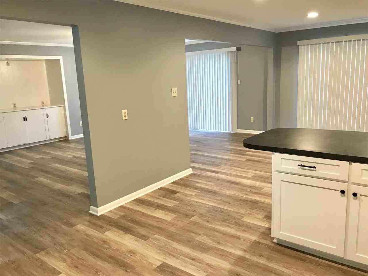 408 Barber Dr - Photo 7 of 27