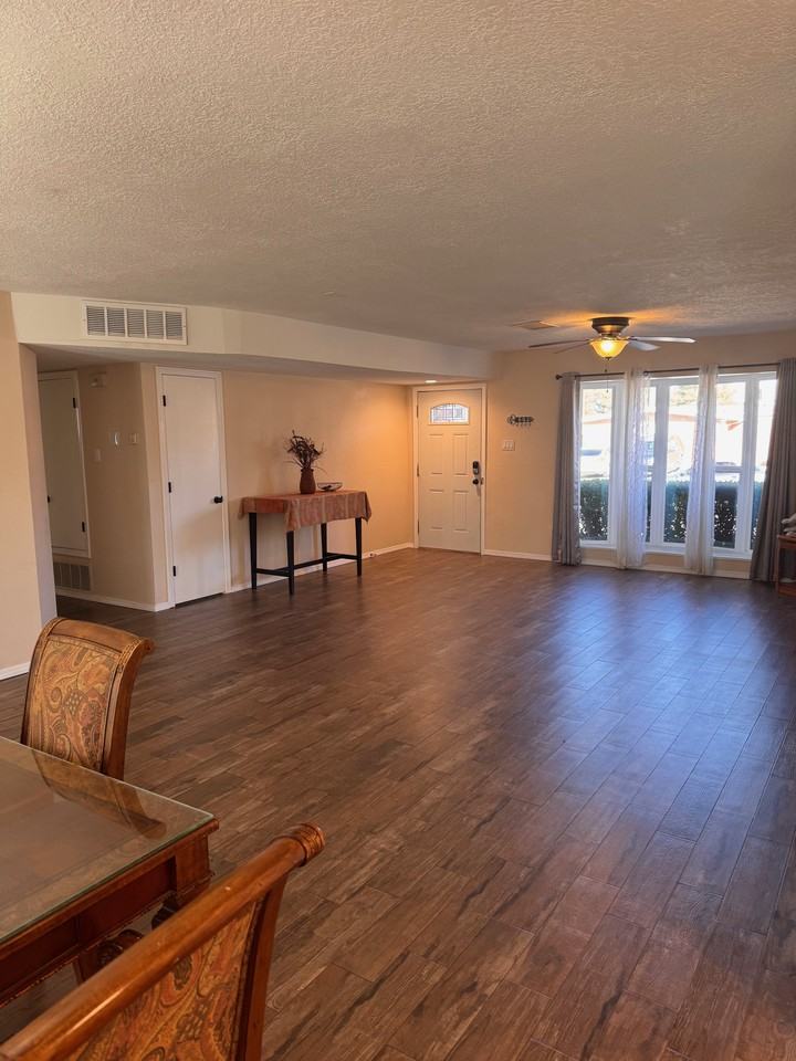 12120 Towner Ave Ne - Photo 3 of 5