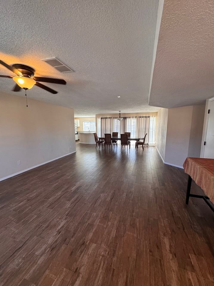 12120 Towner Ave Ne - Photo 5 of 5