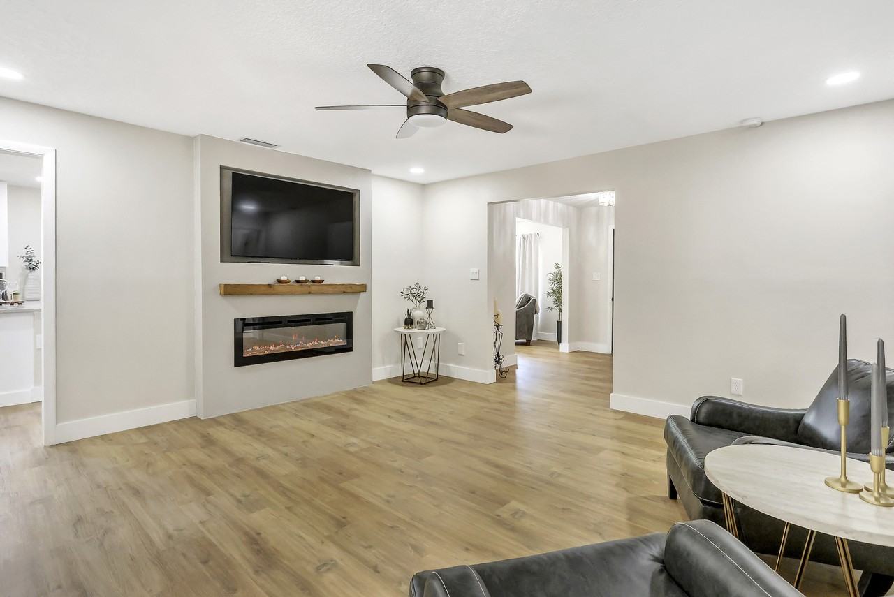 1011 Terry Dr #1 - Photo 2 of 8