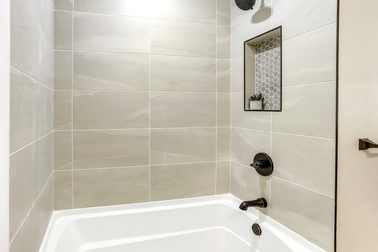 1011 Terry Dr #5 - Photo 3 of 9