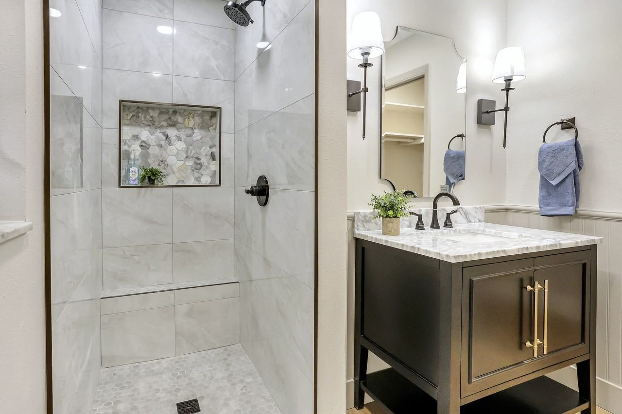 1011 Terry Dr #5 - Photo 4 of 9