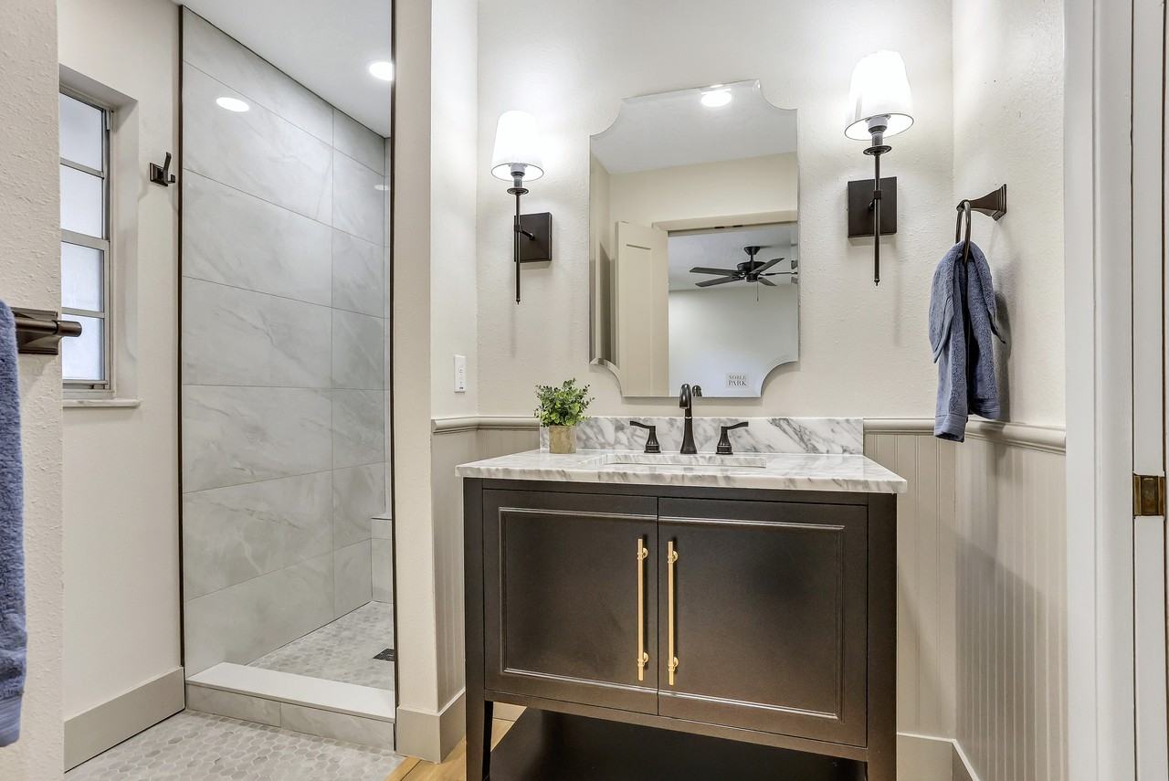 1011 Terry Dr #5 - Photo 5 of 9