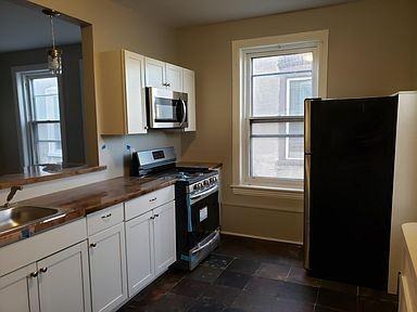 5225 Spruce St #2 - Photo 6 of 12