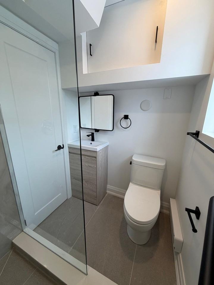 468 Lauder Avenue - Photo 7 of 25