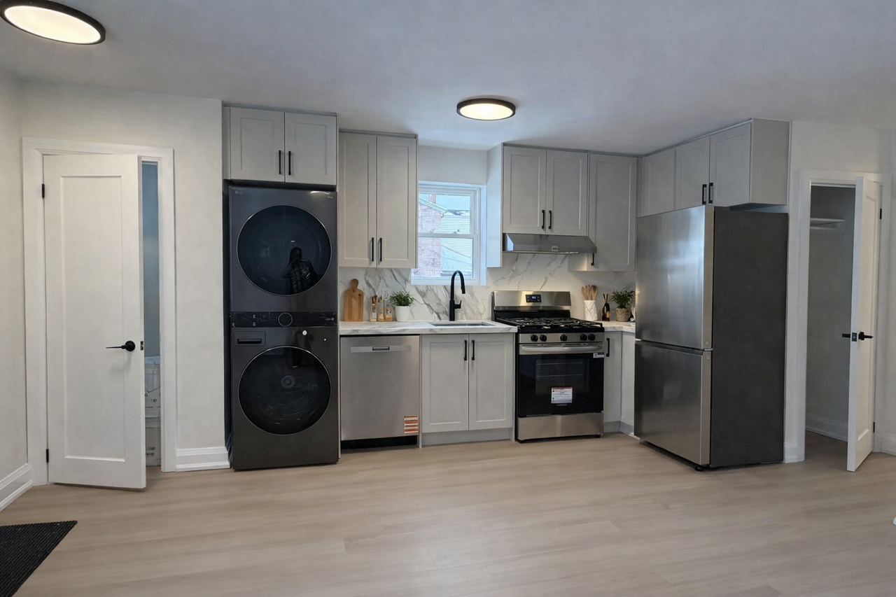 468 Lauder Avenue - Photo 2 of 25