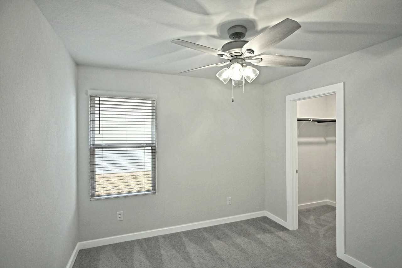 2561 Solon Ln - Photo 7 of 50