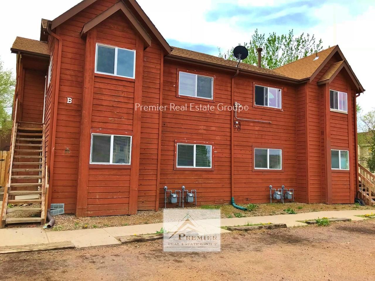 1160 Mazatlan Cir #C - Photo 2 of 8