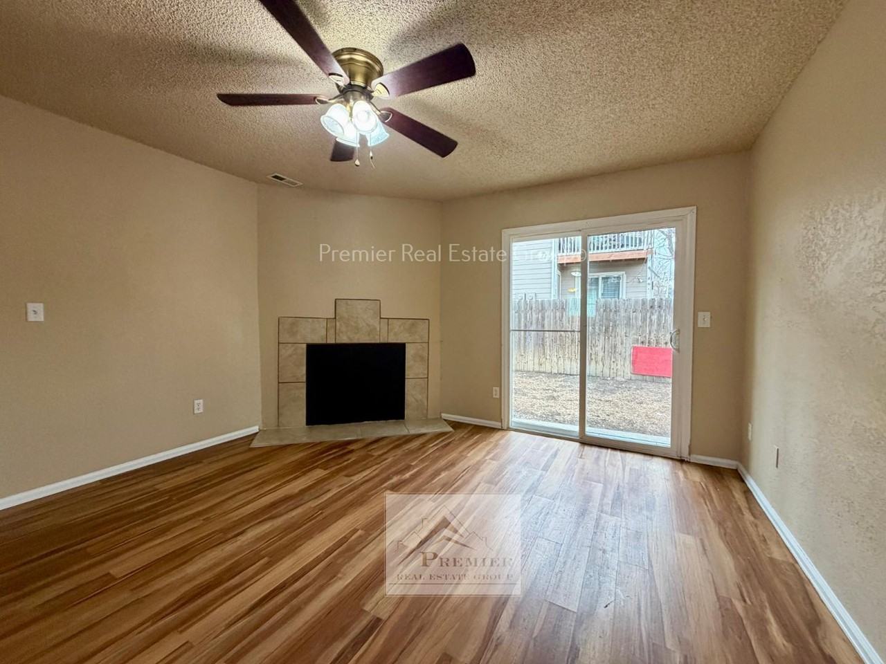 1160 Mazatlan Cir #C - Photo 4 of 8