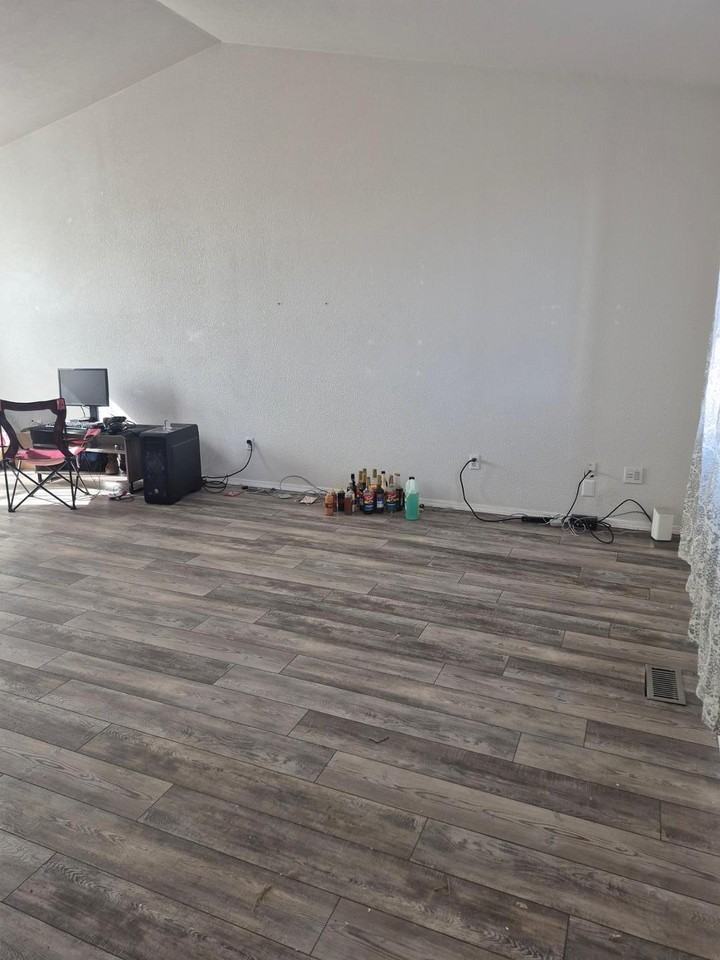 2255 Anthem Pl - Photo 5 of 13