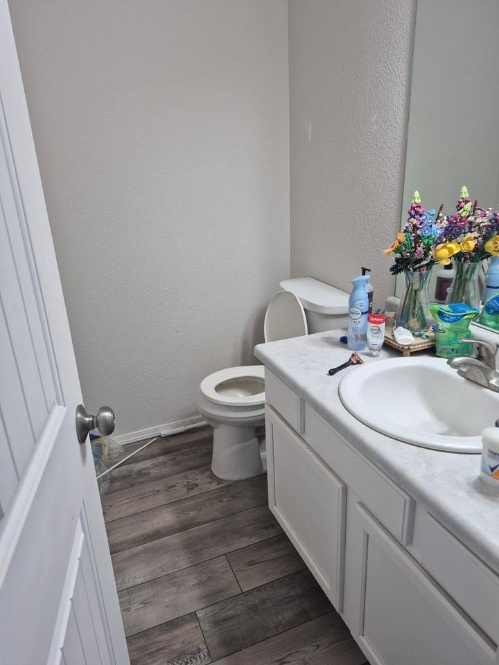 2255 Anthem Pl - Photo 7 of 13