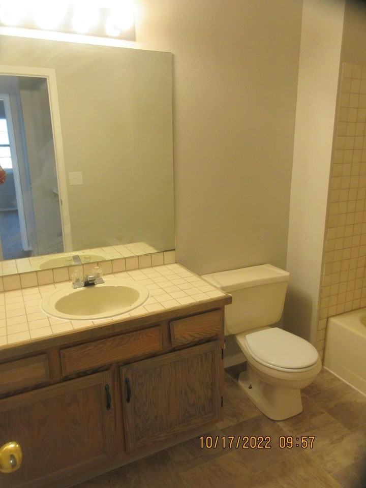 3810 Cranswood Way - Photo 2 of 23