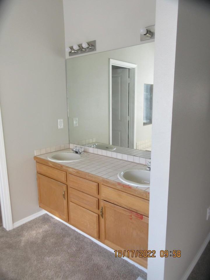 3810 Cranswood Way - Photo 4 of 23