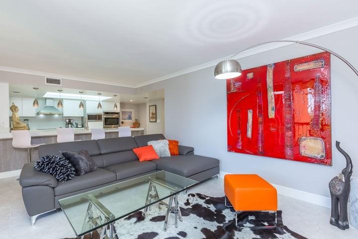 2455 Lindell Boulevard #3304 - Photo 7 of 9