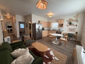 1012 Sw 11th St #B - Photo 1 of 1